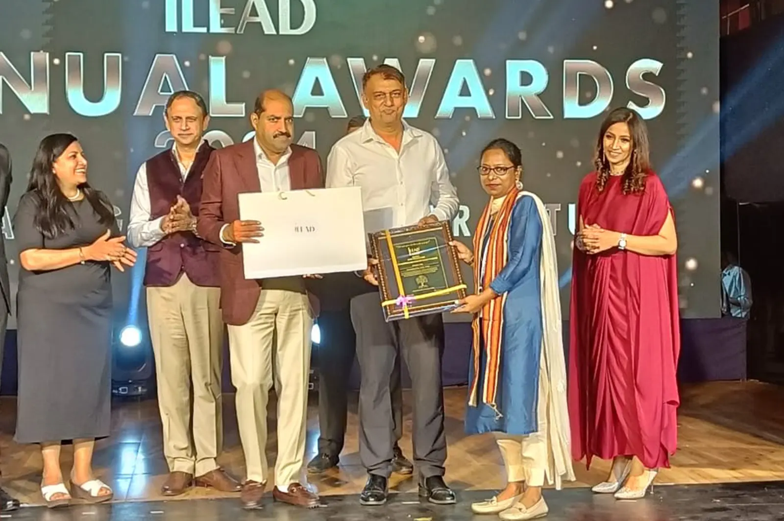 Shinjini-Deb-won-award-for-eco-friendly-initiatives.